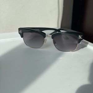 Valentino Unisex Sunglasses 53x18 style V118S